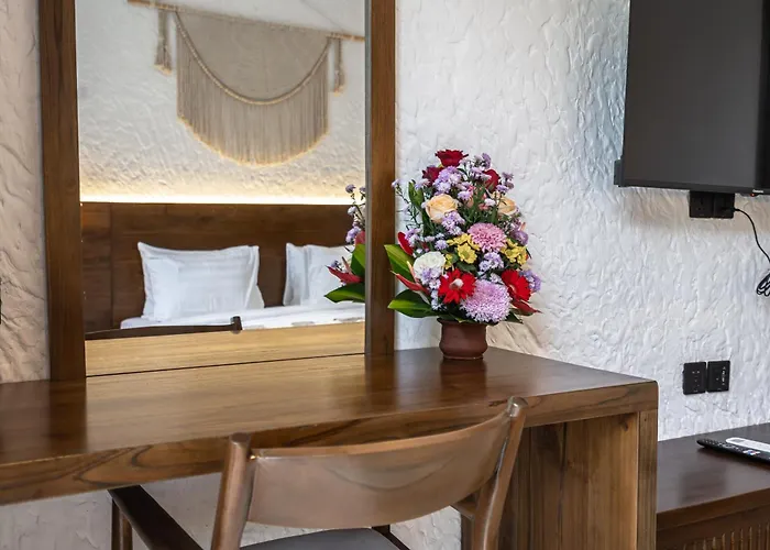 Moonlight By Evdekimi - Stylish 2br Escape With Tropical Garden And Pool Ubud