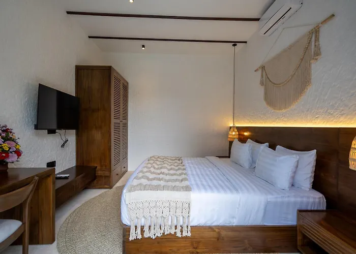 Villa Moonlight By Evdekimi - Stylish 2br Escape With Tropical Garden And Pool *